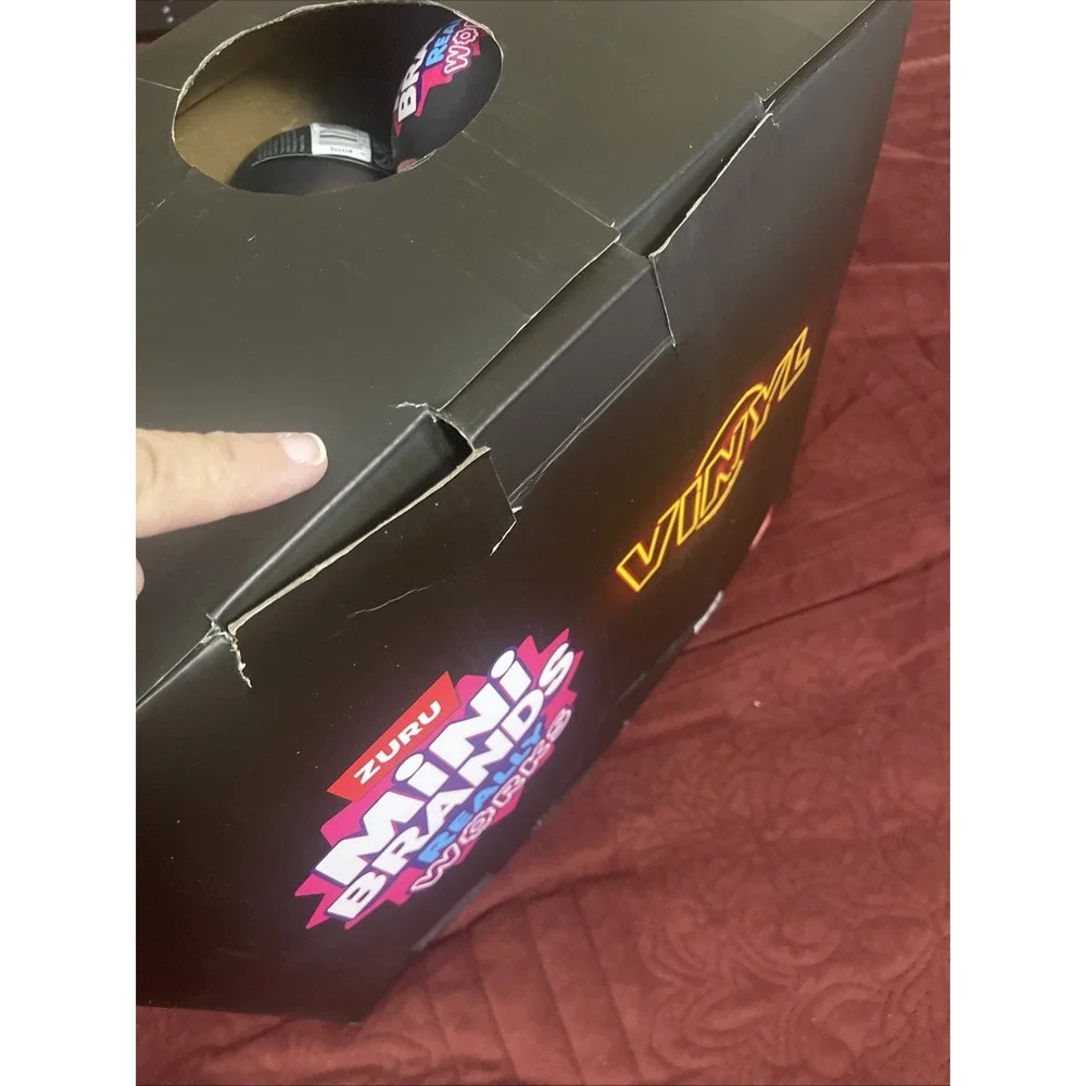 ZURU Mini Brands Vinyl 24 Mystery Balls + READ Retail Display Box At Target Only